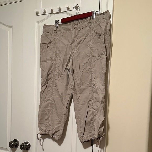 GAP Pants - Light Taupe Cargo Capris with Drawstring Hem
